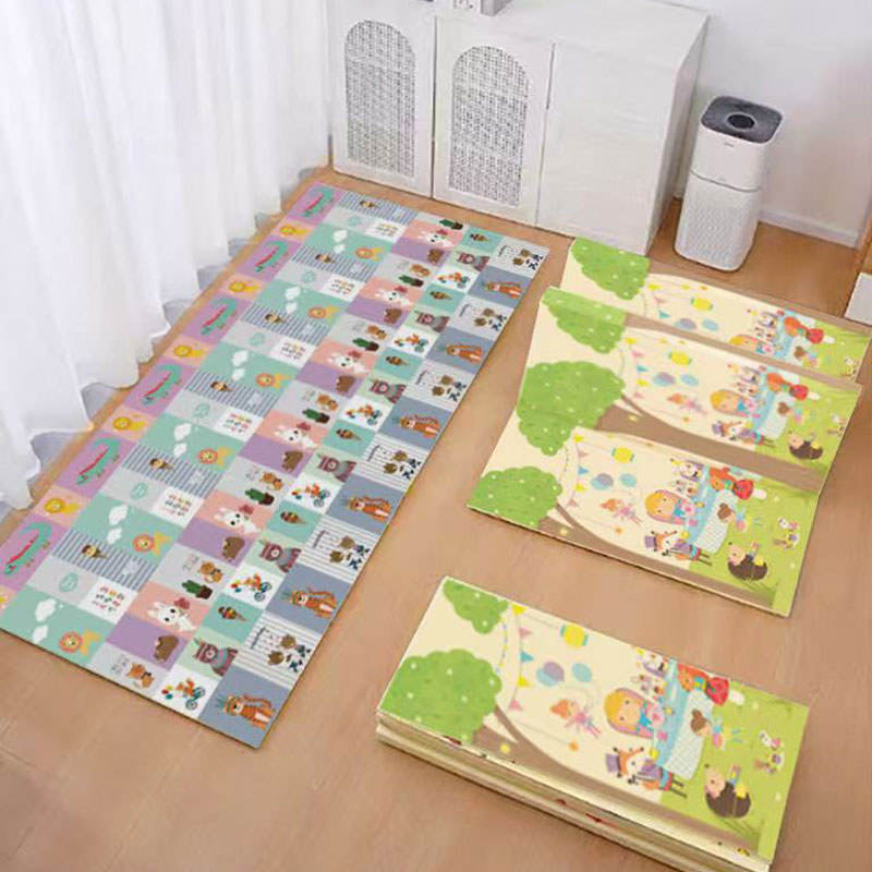 Why the XPE Folding Mat is the Ideal Choice for Family Use